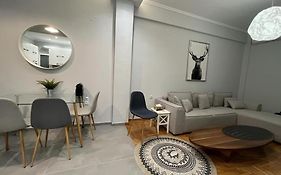 Acropolis Casa 2Bdr/2Bthr W/Hot Tub-3Mins To Plaka